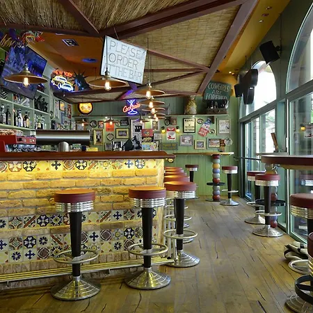 Hotel Elvezia 3*