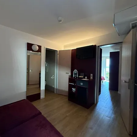 Elvezia Hotel 3*