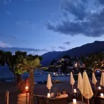 Elvezia Ασκόνα