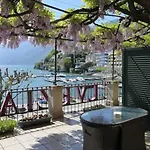 Ξενοδοχείο Elvezia 3*